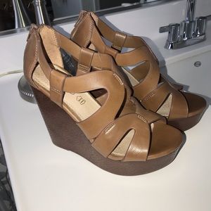 ALDO LEATHER UPPER SIZE 6 1/2